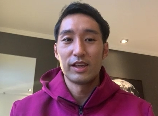 内山靖崇