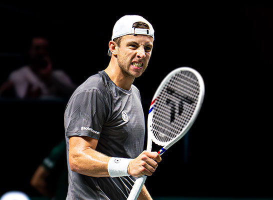 タロン・フリークスポール